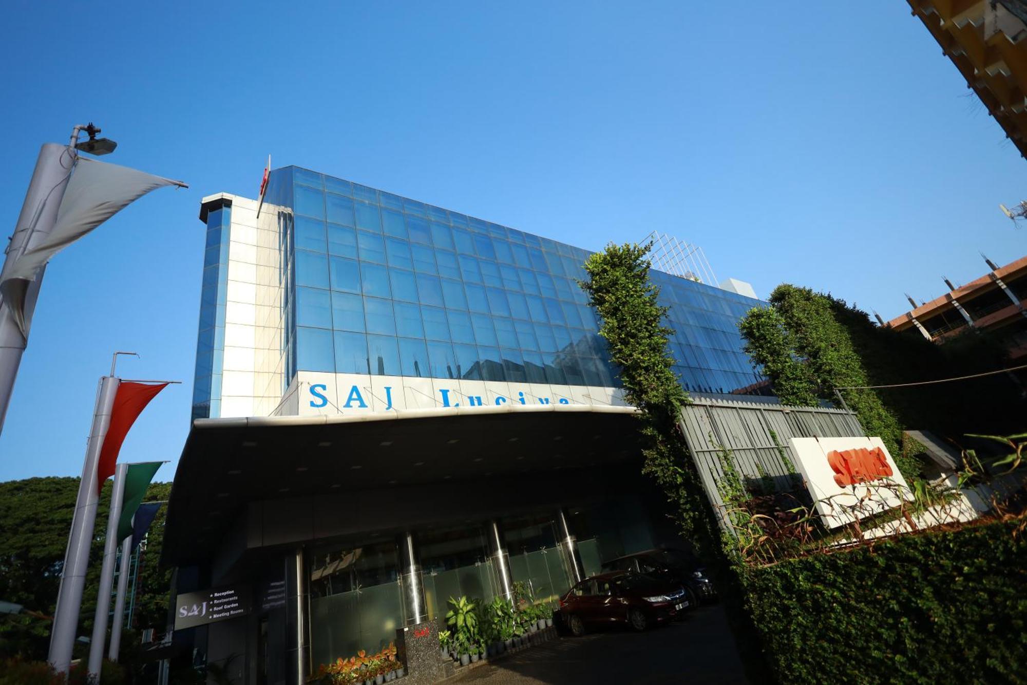 Saj Luciya -A Classified 4 Star Hotel Thiruvananthapuram Bagian luar foto