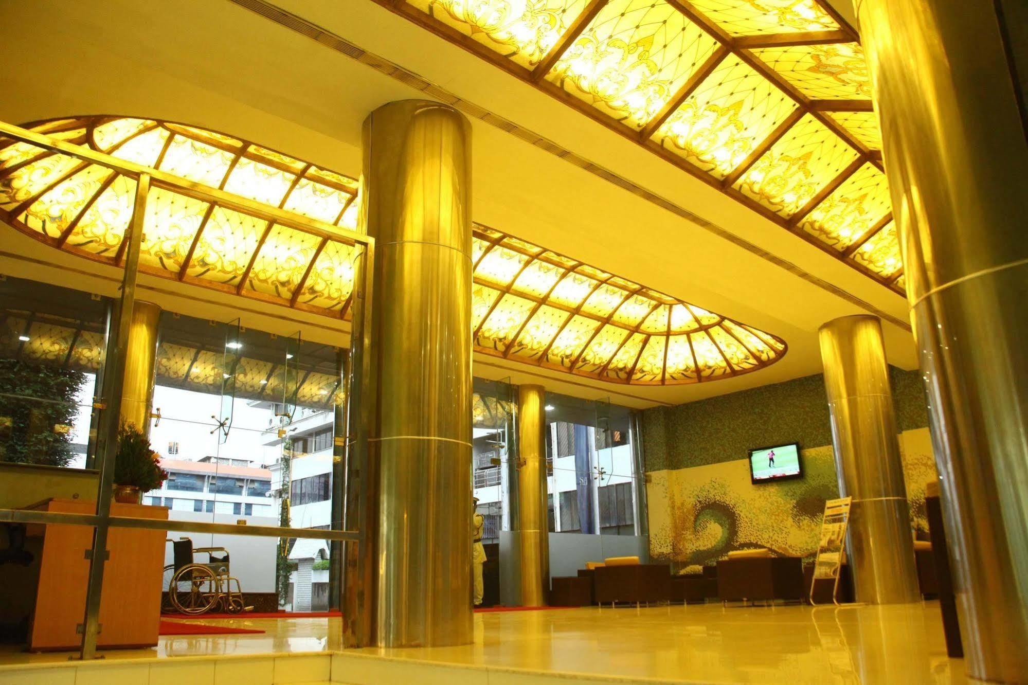 Saj Luciya -A Classified 4 Star Hotel Thiruvananthapuram Bagian luar foto