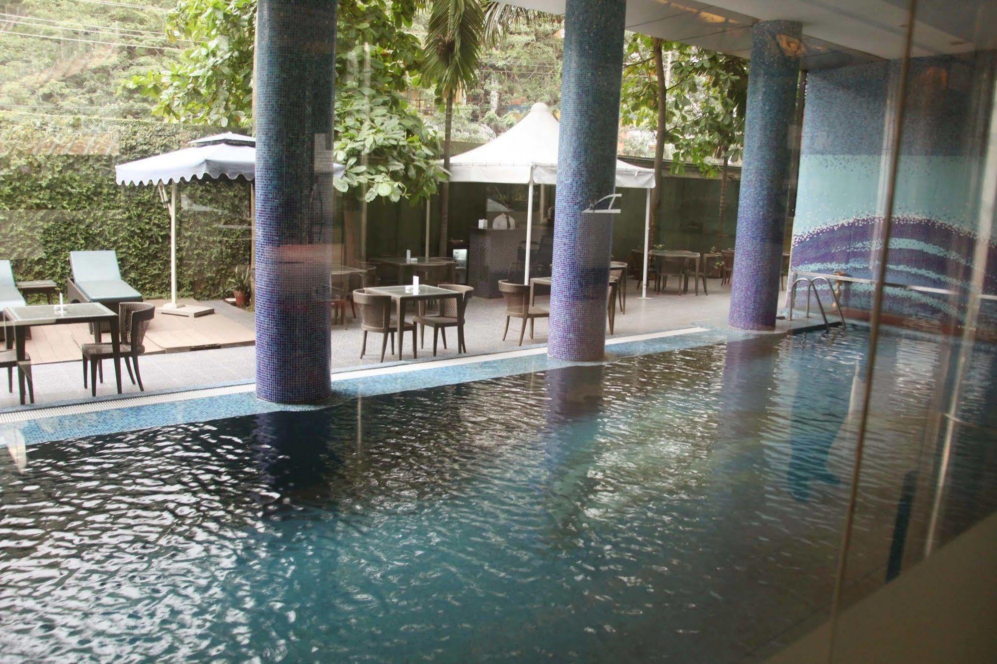 Saj Luciya -A Classified 4 Star Hotel Thiruvananthapuram Bagian luar foto