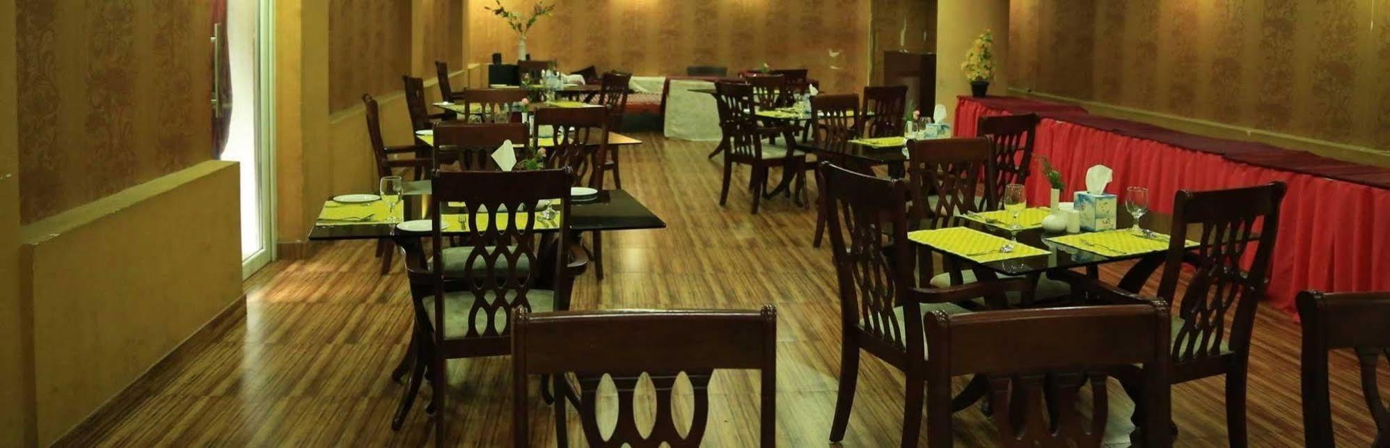 Saj Luciya -A Classified 4 Star Hotel Thiruvananthapuram Bagian luar foto